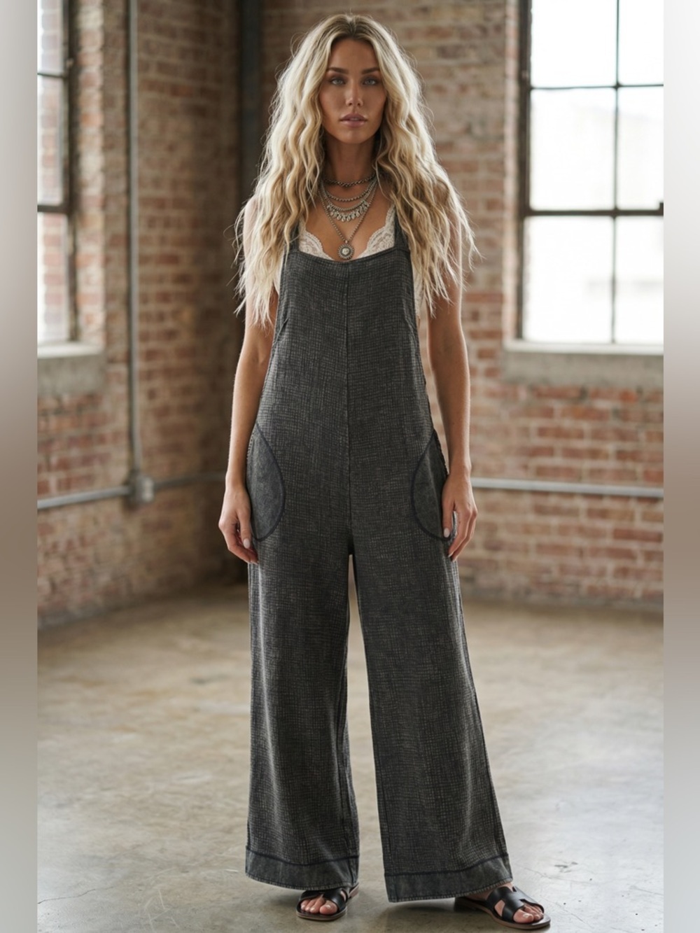 NWT Washed Black Gauze Textured Open Back Pocket Jumper Jumpsuit Overalls - Picture 3 of 6